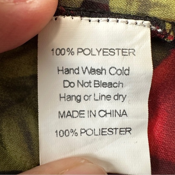 Windsor Black and Red Floral Kimono Blouse - Picture 9 of 9